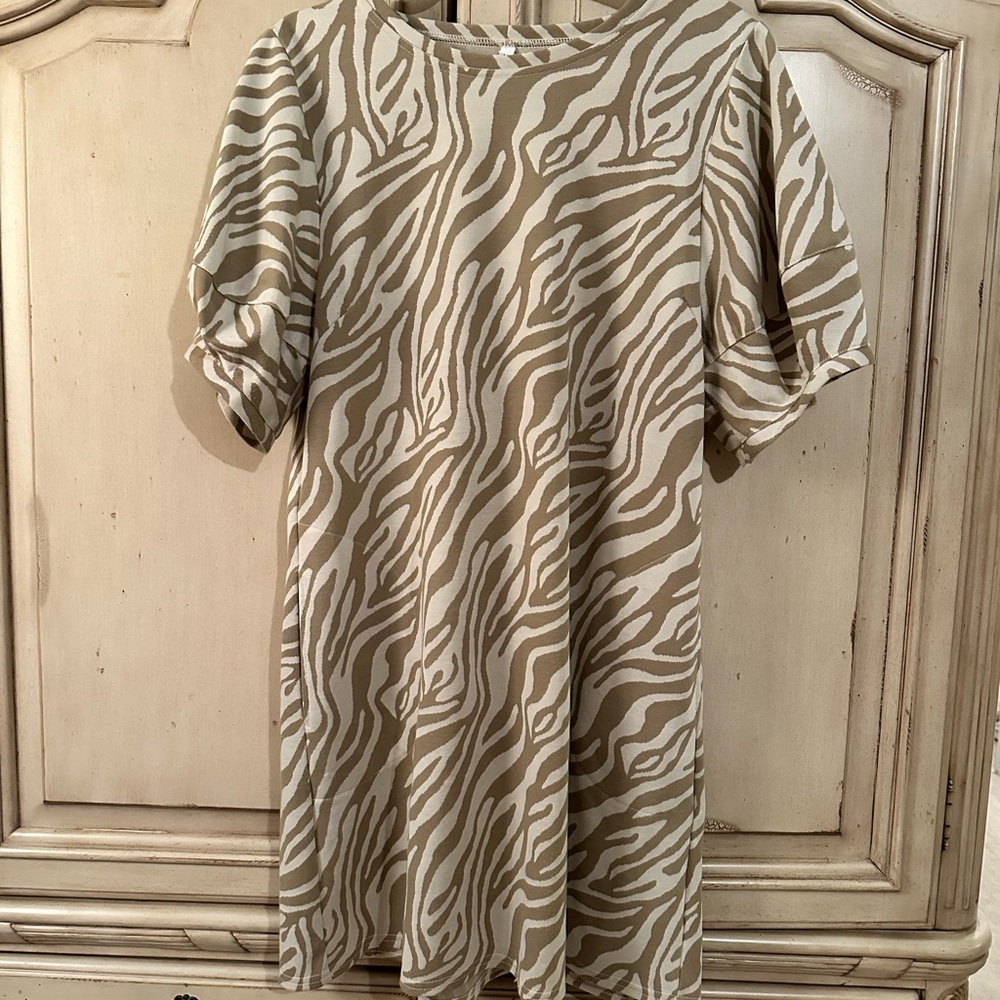 Zebra Print Tunic Dress in Tan and Ivory